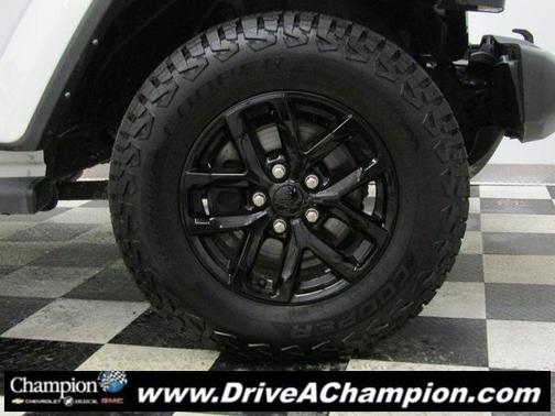 2022 Jeep Gladiator Sport