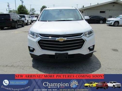 White 2018 Chevrolet Traverse LT Cloth