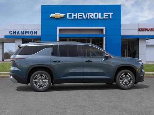 Blue 2026 Chevrolet Traverse LT