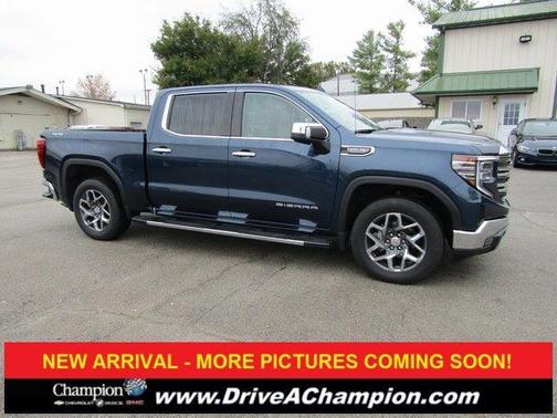 2022 GMC Sierra 1500 SLT