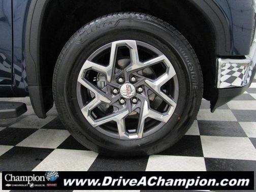 2022 GMC Sierra 1500 SLT