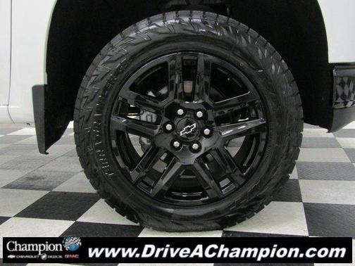 2022 Chevrolet Silverado 1500 Limited Custom Trail Boss