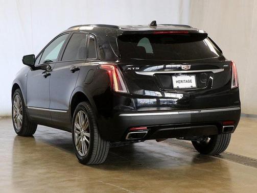 2022 Cadillac XT5 Sport