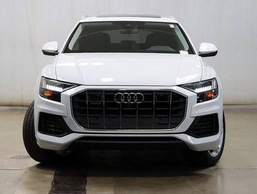 2023 Audi Q8 55 Premium