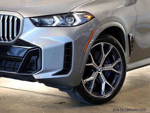 Skyscraper Grey Metallic 2024 BMW X5 xDrive40i