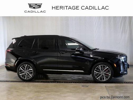 2022 Cadillac XT6 Sport AWD