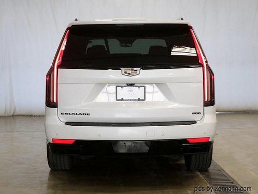 2022 Cadillac Escalade ESV Sport