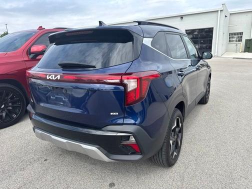 Dark Ocean Blue 2024 Kia Seltos EX