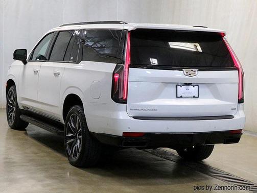 2021 Cadillac Escalade ESV Sport