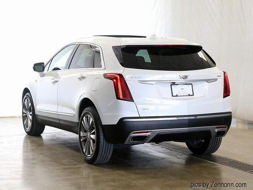 2022 Cadillac XT5 Premium Luxury