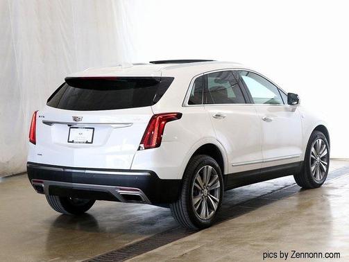2022 Cadillac XT5 Premium Luxury