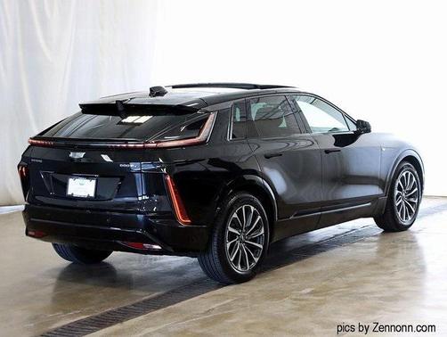 2024 Cadillac LYRIQ Sport w/1SK