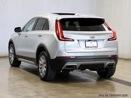 2022 Cadillac XT4 Premium Luxury