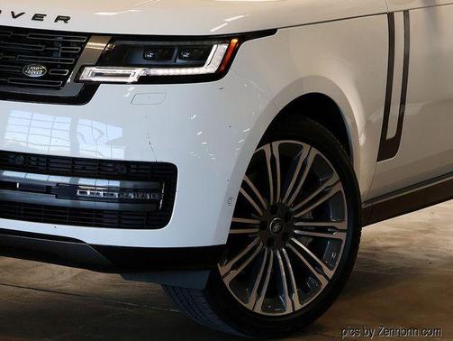 White 2025 Land Rover Range Rover P530 SE