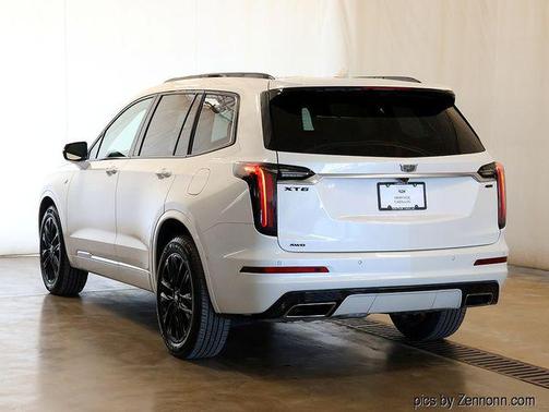 Crystal White Tricoat 2023 Cadillac XT6 Sport AWD