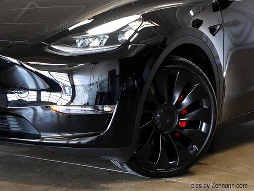 2023 Tesla Model Y Performance Dual Motor All-Wheel Drive