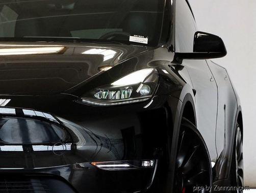 2023 Tesla Model Y Performance Dual Motor All-Wheel Drive