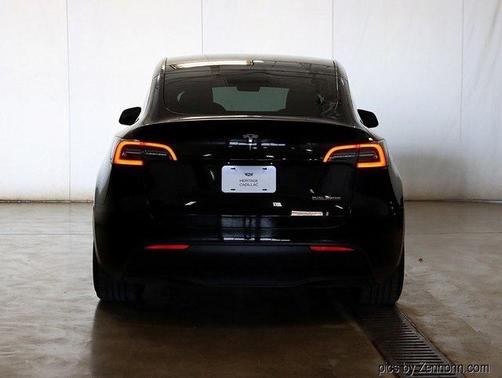 2023 Tesla Model Y Performance Dual Motor All-Wheel Drive