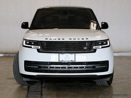 2023 Land Rover Range Rover P530 SE