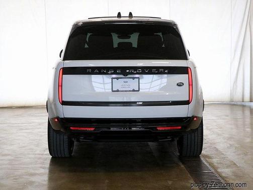 2023 Land Rover Range Rover P530 SE
