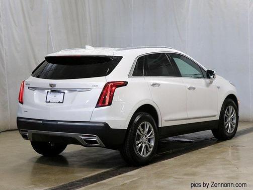 2022 Cadillac XT5 Premium Luxury