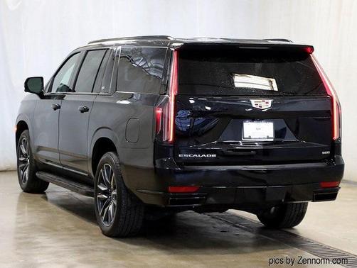 2023 Cadillac Escalade ESV Sport