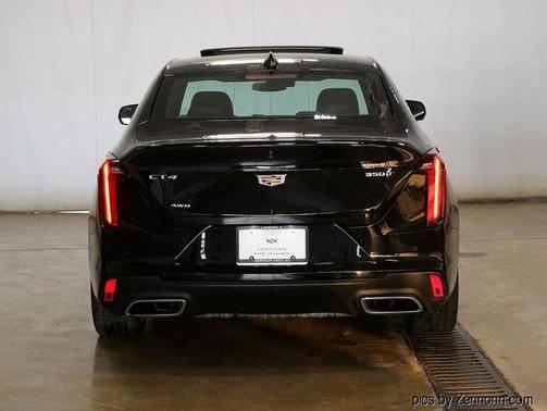 2023 Cadillac CT4 Luxury