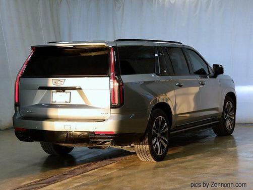 2025 Cadillac Escalade ESV Sport