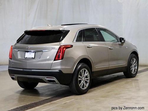 2022 Cadillac XT5 Premium Luxury
