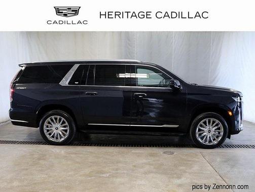 2023 Cadillac Escalade ESV Premium Luxury