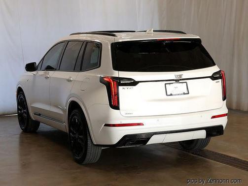 Crystal White Tricoat 2024 Cadillac XT6 Sport AWD
