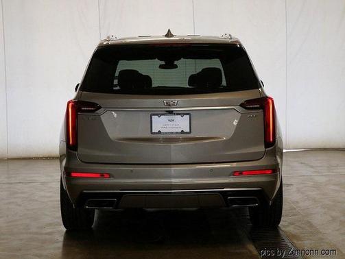 2023 Cadillac XT6 Premium Luxury FWD