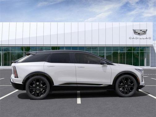 2025 Cadillac OPTIQ Luxury
