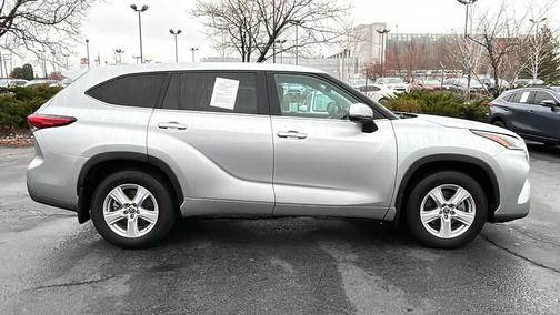 2021 Toyota Highlander LE