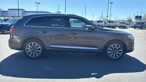 2019 Audi Q7 45 Premium