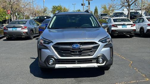 2025 Subaru Outback Touring XT