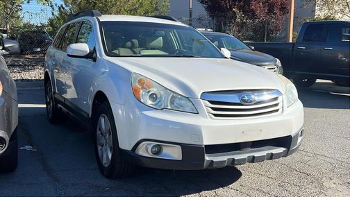 2010 Subaru Outback 2.5 i Premium