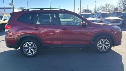 2023 Subaru Forester Premium