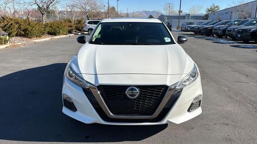 2022 Nissan Altima SR VC-Turbo FWD