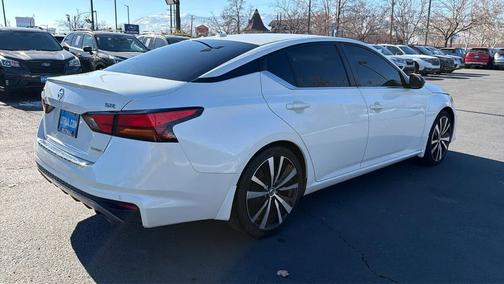 2022 Nissan Altima SR VC-Turbo FWD