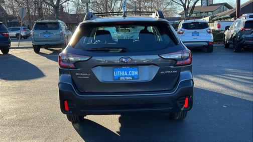 2022 Subaru Outback Base