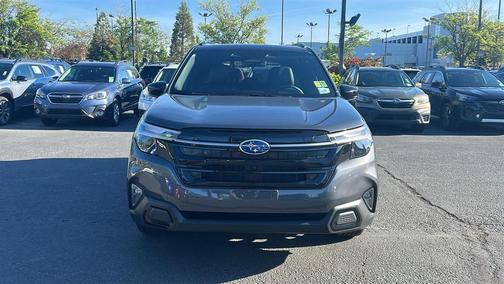 Magnetite Gray Metallic 2025 Subaru Forester Touring