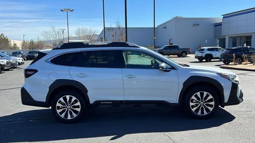 Crystal White Pearl 2024 Subaru Outback Touring XT