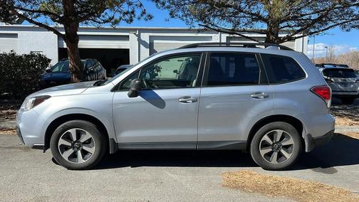 2017 Subaru Forester 2.5i