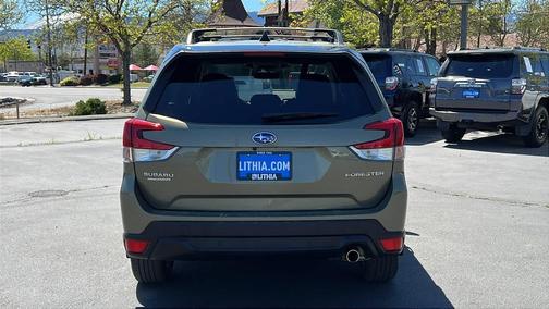 Autumn Green Metallic 2024 Subaru Forester Limited