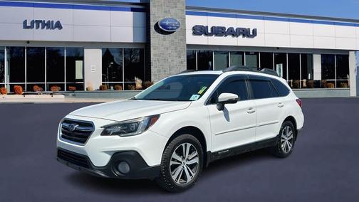 Crystal White Pearl 2018 Subaru Outback 2.5i Limited