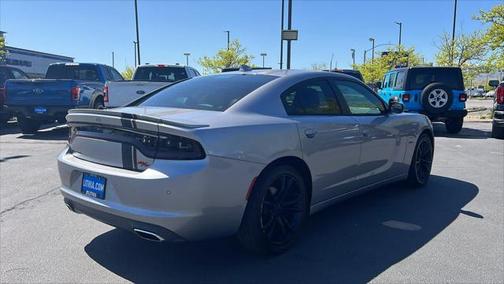 2016 Dodge Charger Road/Track