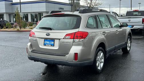 Tungsten Metallic 2014 Subaru Outback 2.5i