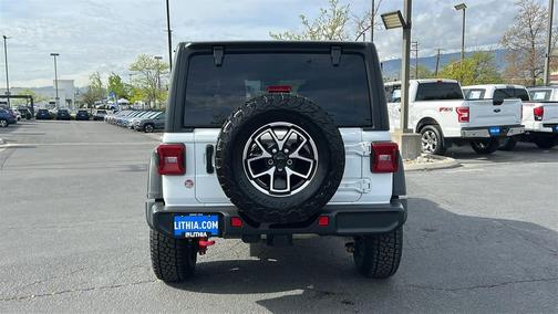 Bright White Clearcoat 2024 Jeep Wrangler Rubicon