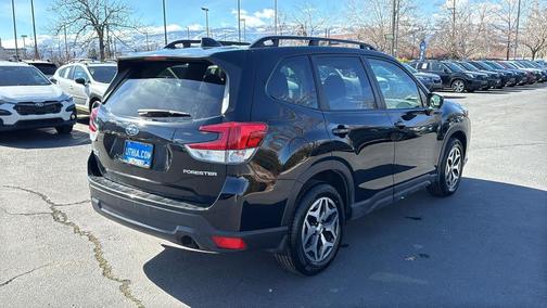 2024 Subaru Forester Premium